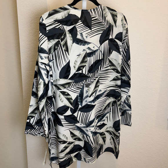 LaBlanca Womens Tropical Black White Swimsuit Coverup Resortwear Vacation XS - Picture 4 of 8